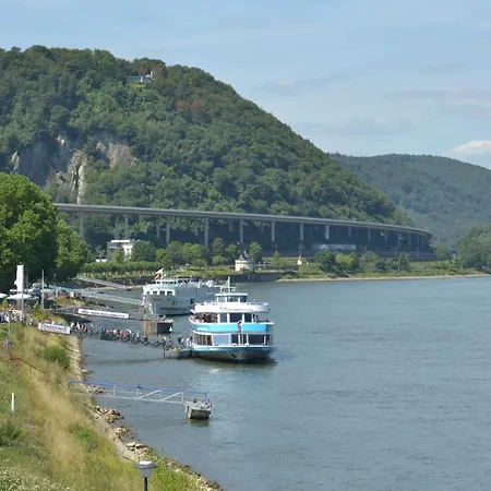 Ferienwohnung Heinen Andernach Esterno foto